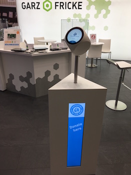 Garz & Fricke zeigt auf der embedded world Konzept für bargeldlose Spendenbox