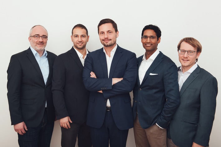 FinCompare verdoppelt Series A Finanzierungsrunde auf 22 Millionen Euro (FOTO)