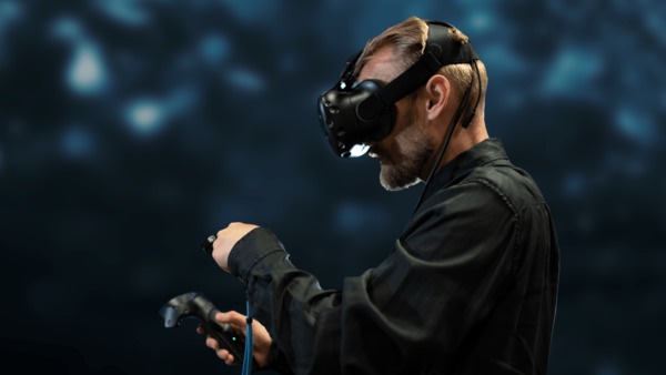 Effizient, sicher und nachhaltig: Ericsson trainiert Fachpersonal in 5G-Fabrik via VR (FOTO)