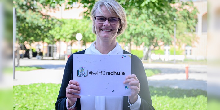 Karliczek: Wir müssen Schule einmal querdenken (FOTO)