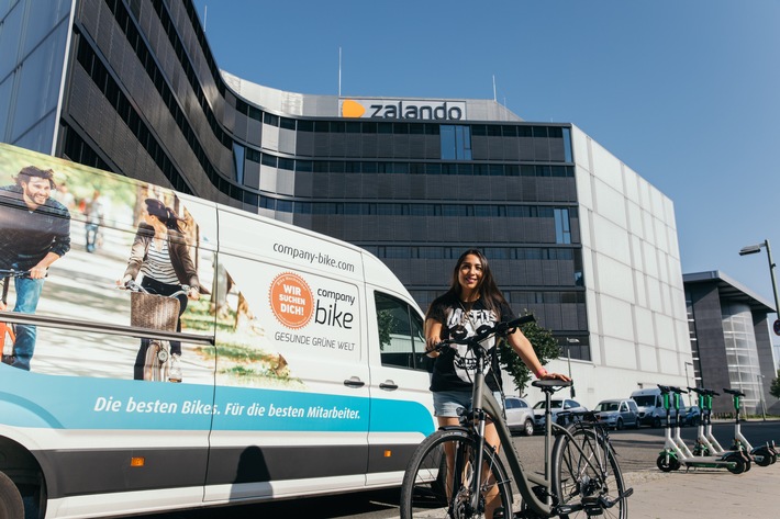 Digital und nachhaltig: Zalando mobilisiert Mitarbeiter mit dem Dienstfahrrad-Programm von Company Bike (FOTO)