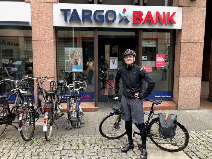 TARGOBANK als fahrradfreundlicher Arbeitgeber ausgezeichnet (FOTO)