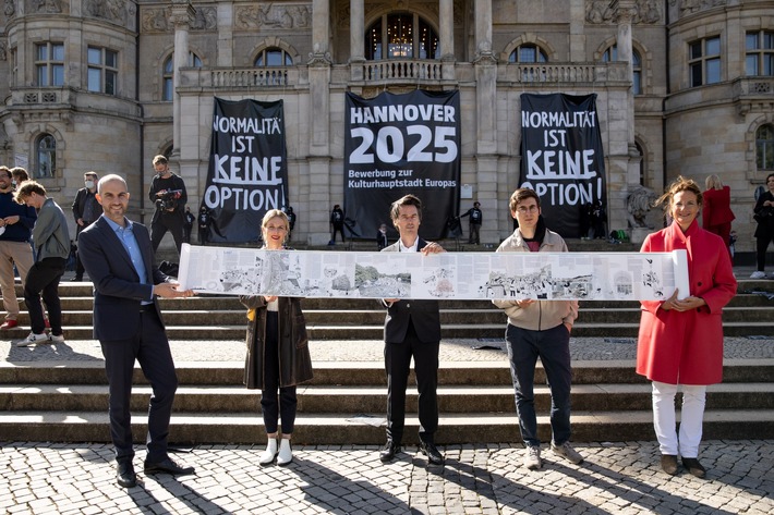 Hannovers Science-Fiction-Bid Book: „Ein Buch aus der Zukunft für die Zukunft“ / Hannover als „Agora of Europe“ auf dem Weg zur Kulturhauptstadt Europas 2025 (FOTO)