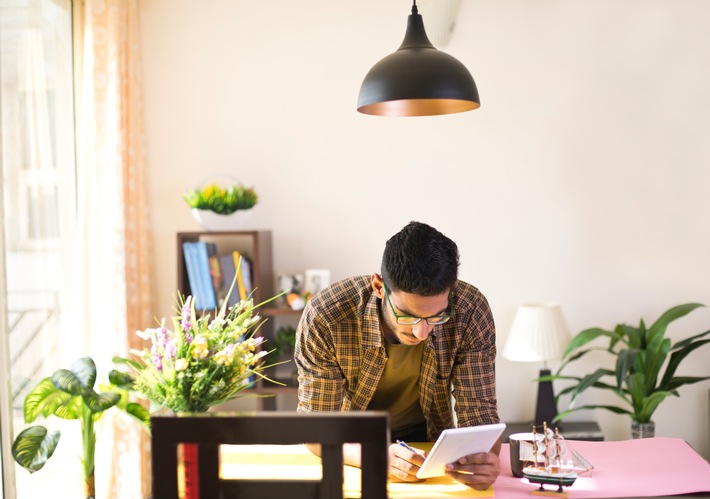 Weniger Büroflächen: Homeoffice-Trend kann sich für viele Unternehmen langfristig lohnen (FOTO)