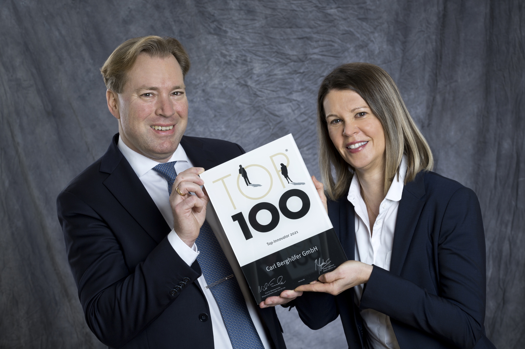 Carl Berghöfer GmbH erhält TOP 100-Siegel Carl Berghöfer GmbH erhält TOP 100-Siegel