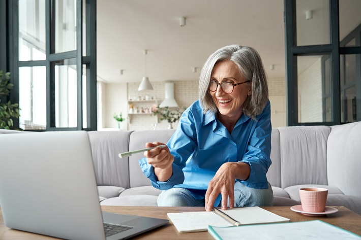 Arbeitslos mit 50+ – und was nun? Perspektive durch Coaching für ältere Arbeitsuchende (FOTO)