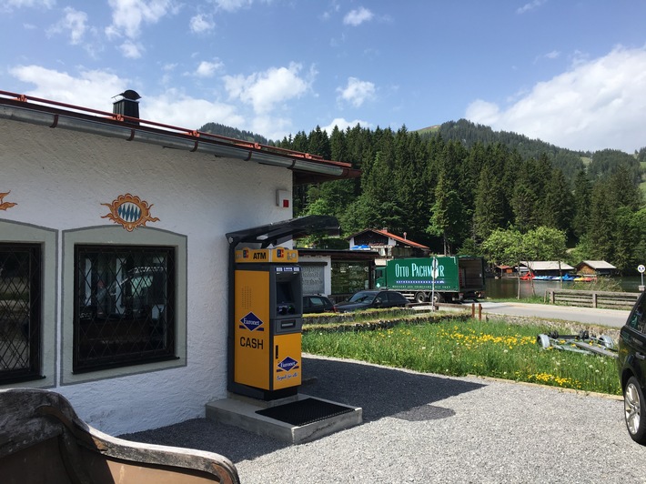 transact wirkt dem Bankenrückzug entgegen – neues Konzept weitet das Geldautomatennetzwerk aus (FOTO)