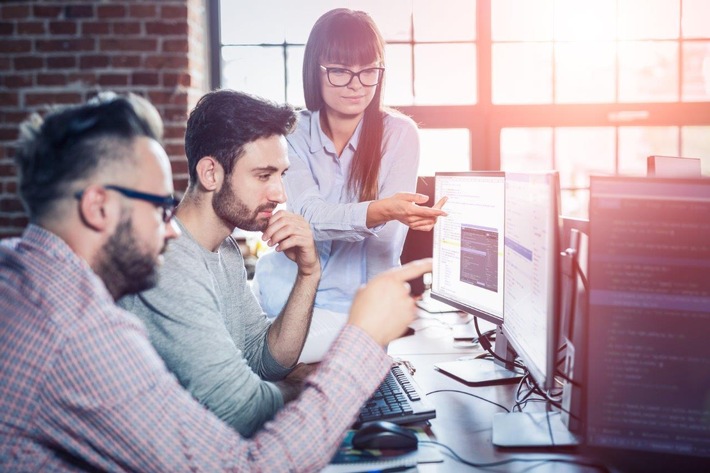 Ab in die Cloud: IT-Weiterbildungsanbieter GFN startet AWS-Schulungen (FOTO)