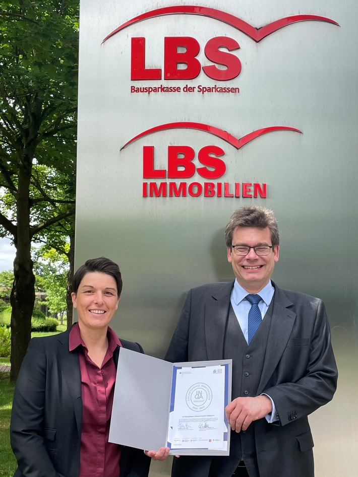 INQA-Prozess Kulturwandel erfolgreich abgeschlossen / LBS Bausparkasse Schleswig-Holstein-Hamburg AG fit für die Zukunft (FOTO)