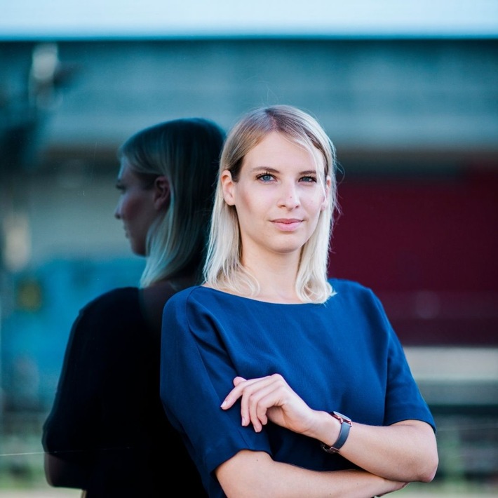 Aioma lanciert erstes Online-Fachmagazin für B2B-Marketing, das auf KI basiert (FOTO)