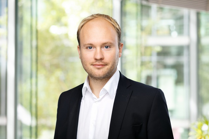 Das Berliner FinTech CrossLend gewinnt den Handelsblatt Diamond Star Award als Beste Innovation in Banking& Fintech (FOTO)