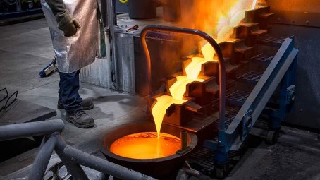 Gold, begehrt, fast auf der ganzen Welt vorhanden, aber es kommt nur selten vor