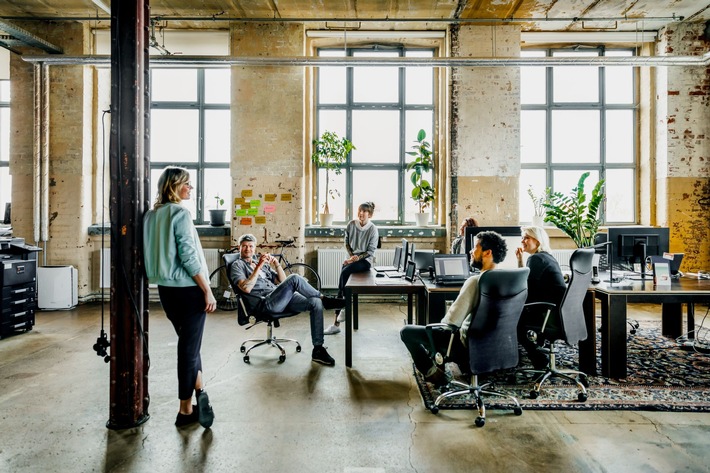 Von Null auf Platz eins: Gorillas führt die LinkedIn Top Startups in Deutschland an / Fintechs, Mobilitätsanbieter und nachhaltige Startups als Arbeitgeber besonders beliebt (FOTO)