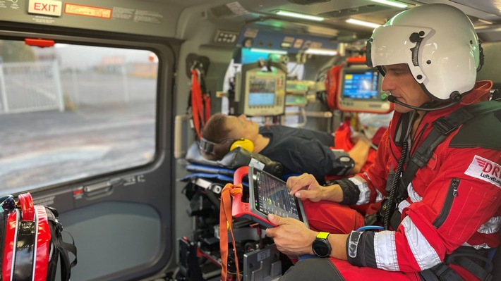 DRF Luftrettung digitalisiert medizinische Einsatzdokumentation / NIDA-Software für Luftretter entwickelt (FOTO)