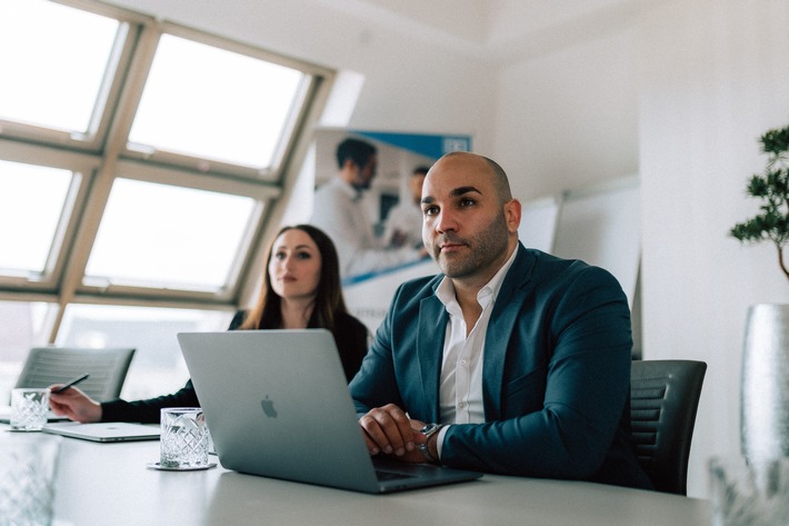 Attraktiver Arbeitgeber – Wie sich Steuerkanzleien aufstellen sollten, bevor sie auf Bewerbersuche gehen (FOTO)