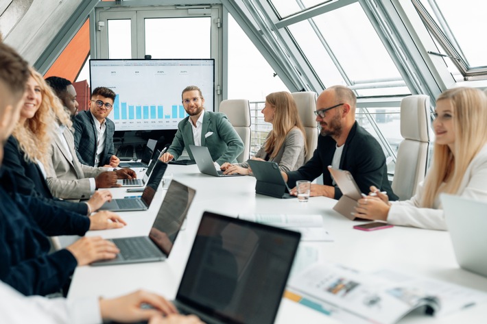 SALTYBRANDS GmbH nimmt neue Dimensionen an: Hamburger Unternehmen wächst weiter und sucht mehrere neue Mitarbeiter (FOTO)