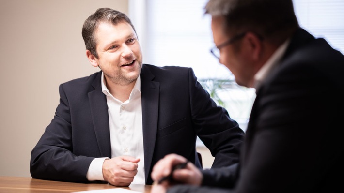 Sicherheitsminimum für den Mittelstand – auf diese 3 Versicherungen sollten mittelständische Unternehmen nicht verzichten (FOTO)