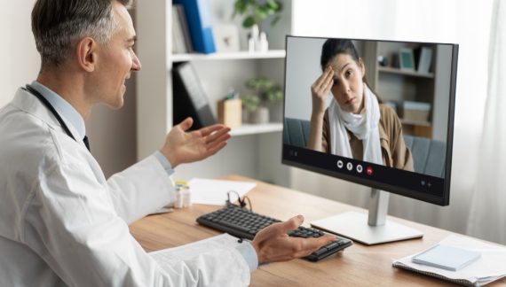 Telemedizin als Unterstützung für Personalabteilungen und Teams: Was Online-Sprechstunden leisten können und wo ihre Grenzen liegen