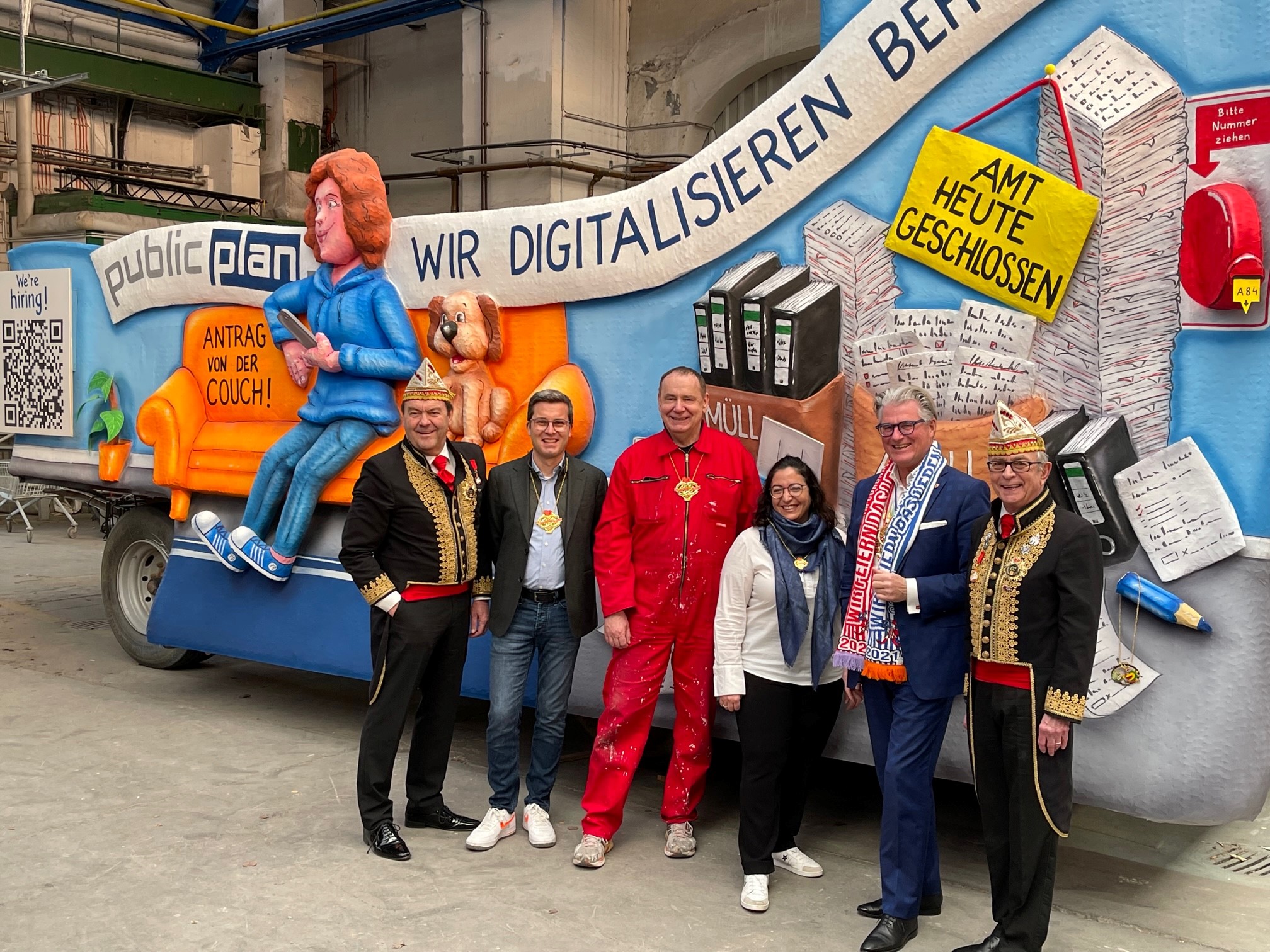 Publicplan goes public: Düsseldorfer Software-Unternehmen publicplan bringt das Thema der Verwaltungsdigitalisierung in den Straßenkarneval