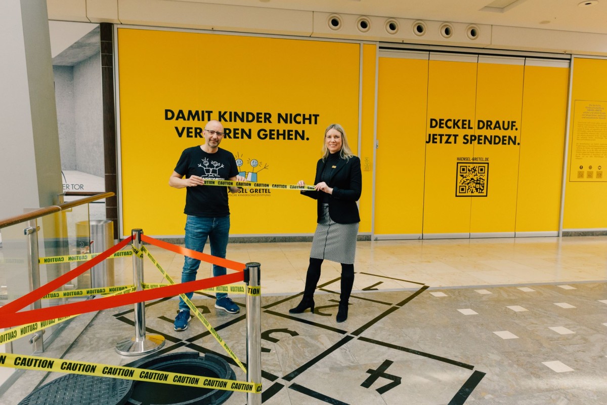 40 m² Schaufenster für den Kinderschutz im Ettlinger Tor Karlsruhe