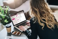 Peakmedia steigert für Kunden die Effizienz von Digital Signage durch Datenanalyse