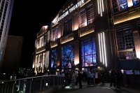 Neue Kontakte knüpfen und das Know-how erweitern Neue Kontakte knüpfen und das Know-how erweitern