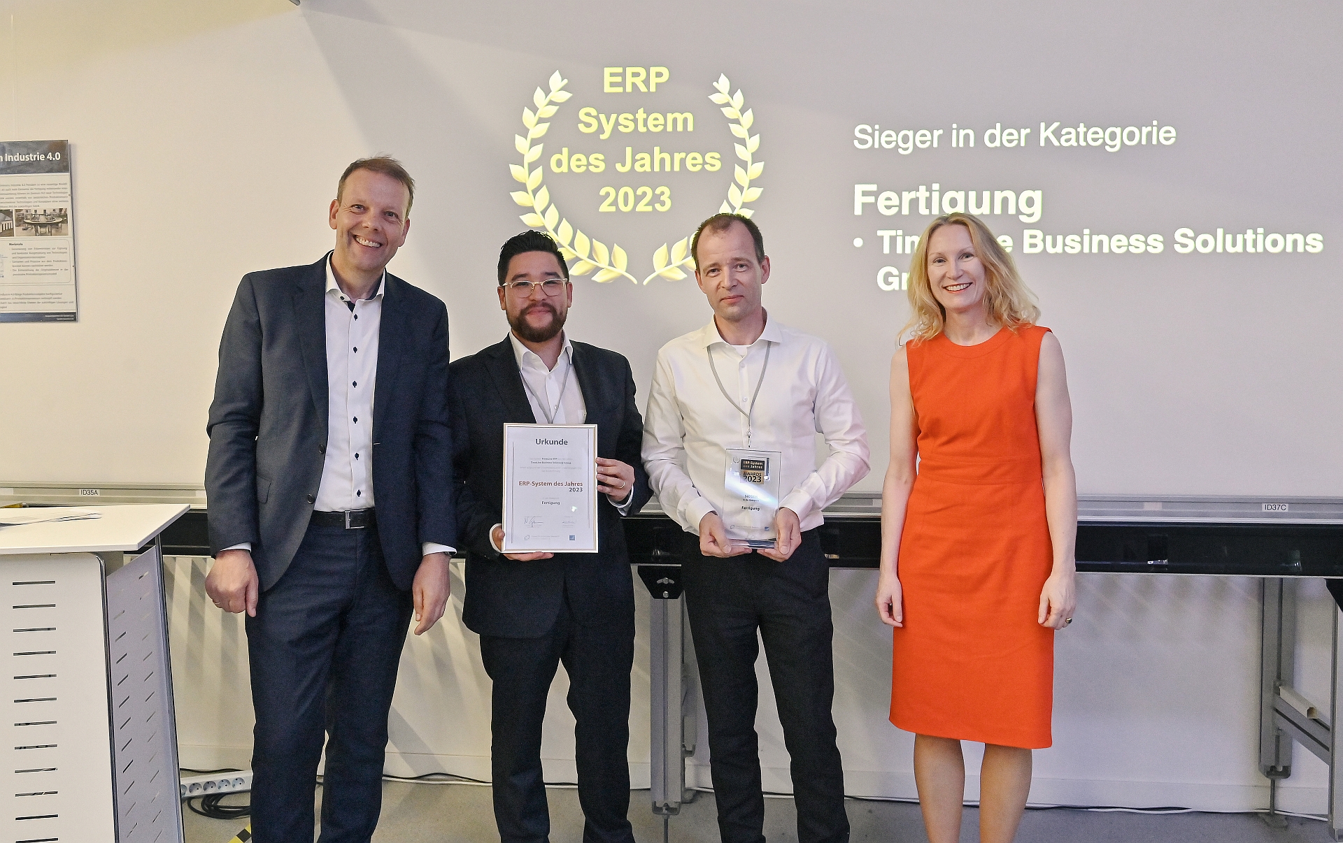 TimeLine: Auszeichnung zum “ERP-System des Jahres 2023“ TimeLine: Auszeichnung zum “ERP-System des Jahres 2023“