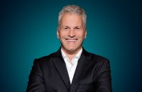 Finanzsektor stellt sich vielfältigen Herausforderungen des digitalen Wandels Finanzsektor stellt sich vielfältigen Herausforderungen des digitalen Wandels