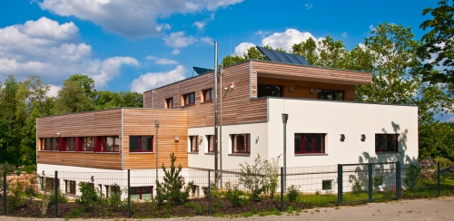 Erstes Holzhausunternehmen in Deutschland erhält GreenBuilding-Zertifizierung