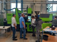 SKZ-Schulungen nutzen digitale Assistenzsysteme im Spritzguss– Neue Leihgabe von ENGEL