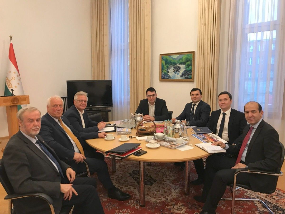 Deutschland China Tadschikistan: Energiepolitische Strategien im Praxistest