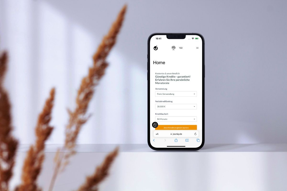 jouniq.de: Online-Kreditanbieter pflanzt für jeden abgeschlossenen Kredit einen Baum!