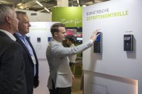 SicherheitsExpo 2024: PCS und Mitaussteller ASTRUM IT mit Expertise für Gebäudesicherheit.