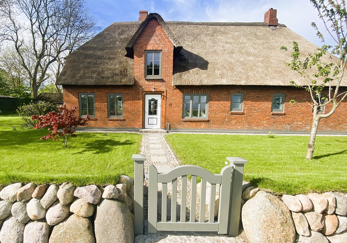 Reetdachhaus direkt vor Sylt zu verkaufen