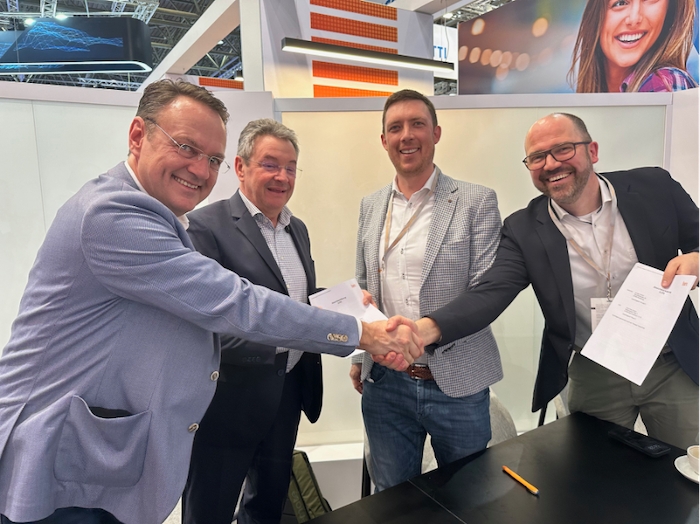 TeleCash from Fiserv und ev-pay GmbH bündeln Kräfte für Elektromobilität TeleCash from Fiserv und ev-pay GmbH bündeln Kräfte für Elektromobilität