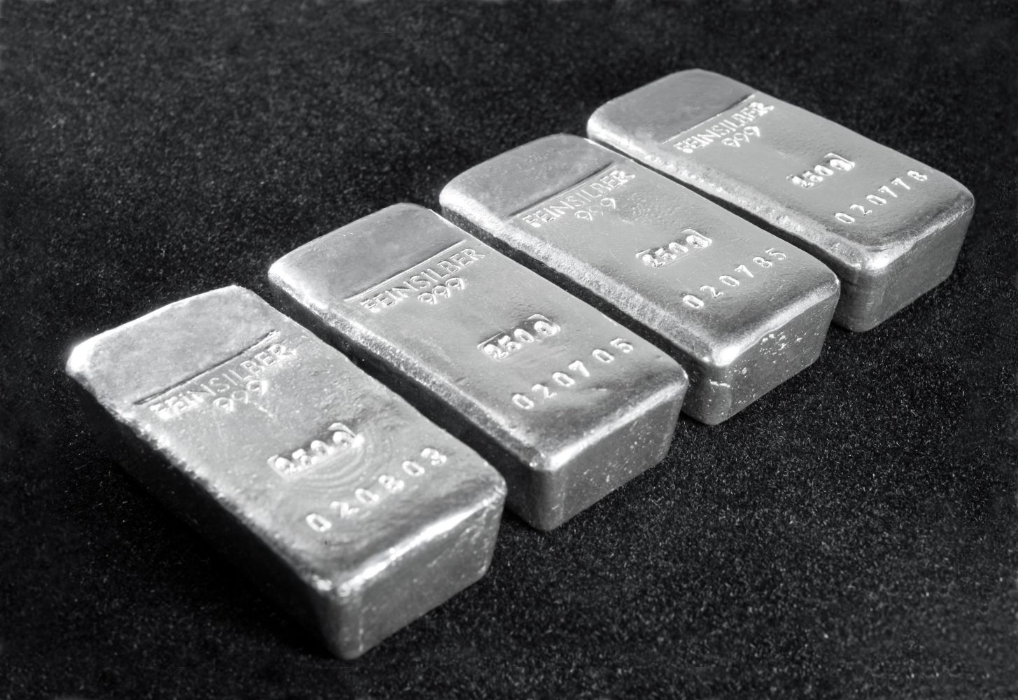Aufholjagd begonnen? Silber bricht massiv aus! Aufholjagd begonnen? Silber bricht massiv aus!