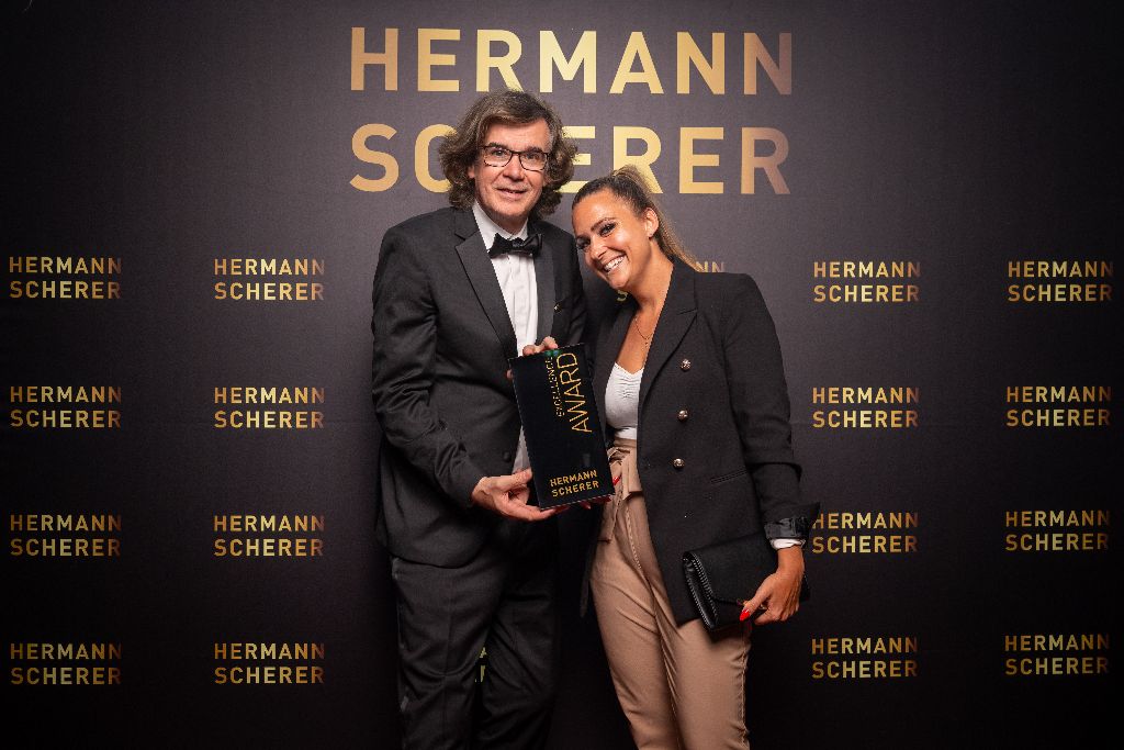 Excellence Award für Keynote Speakerin Nina Ofenloch