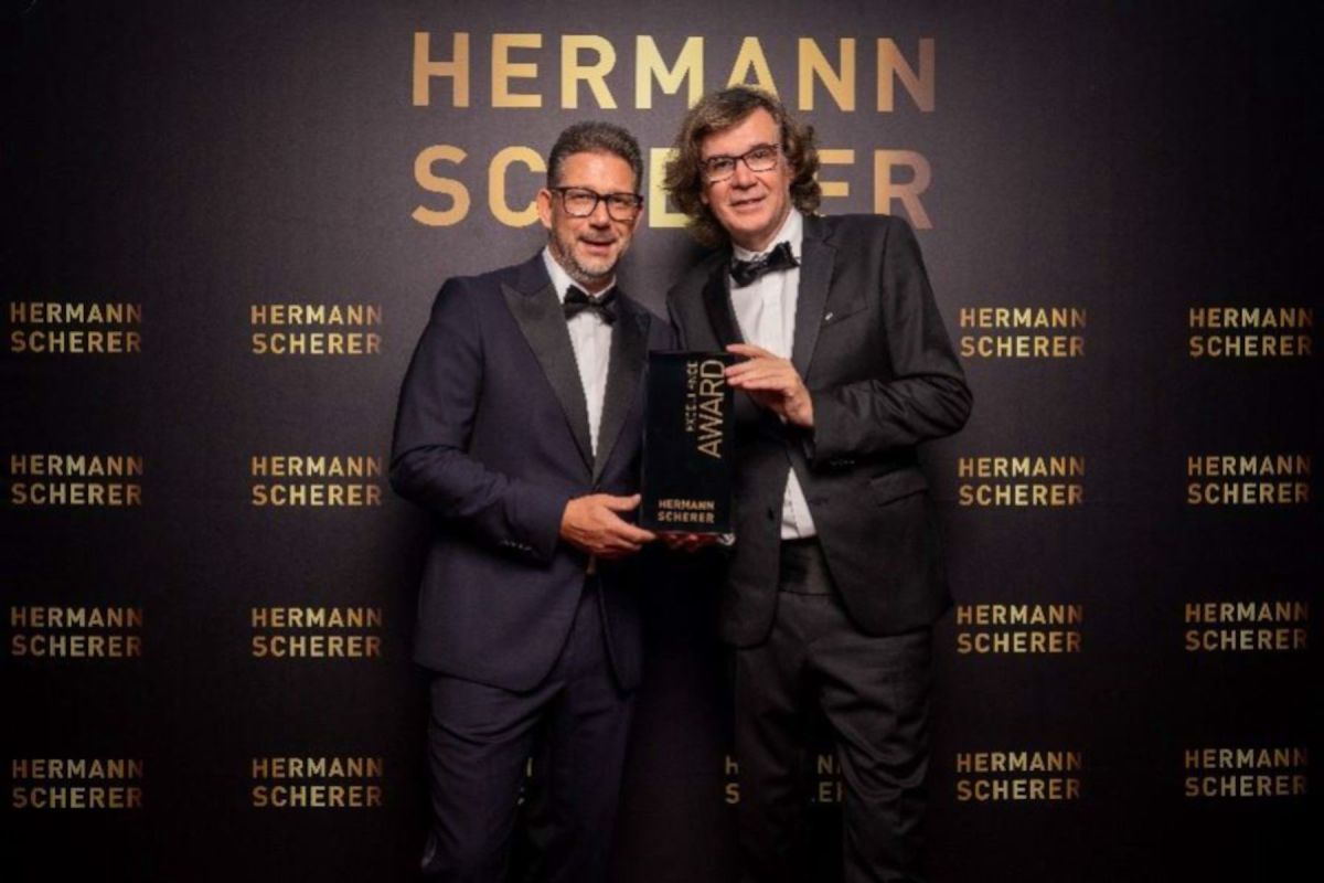 Excellence Award für Stefan Lingner beim internationalen Speaker Slam