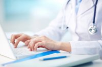Entlastung für das medizinische und administrative Klinikpersonal – Tägliche Meldung wird durch digitale Workflows komplett automatisiert