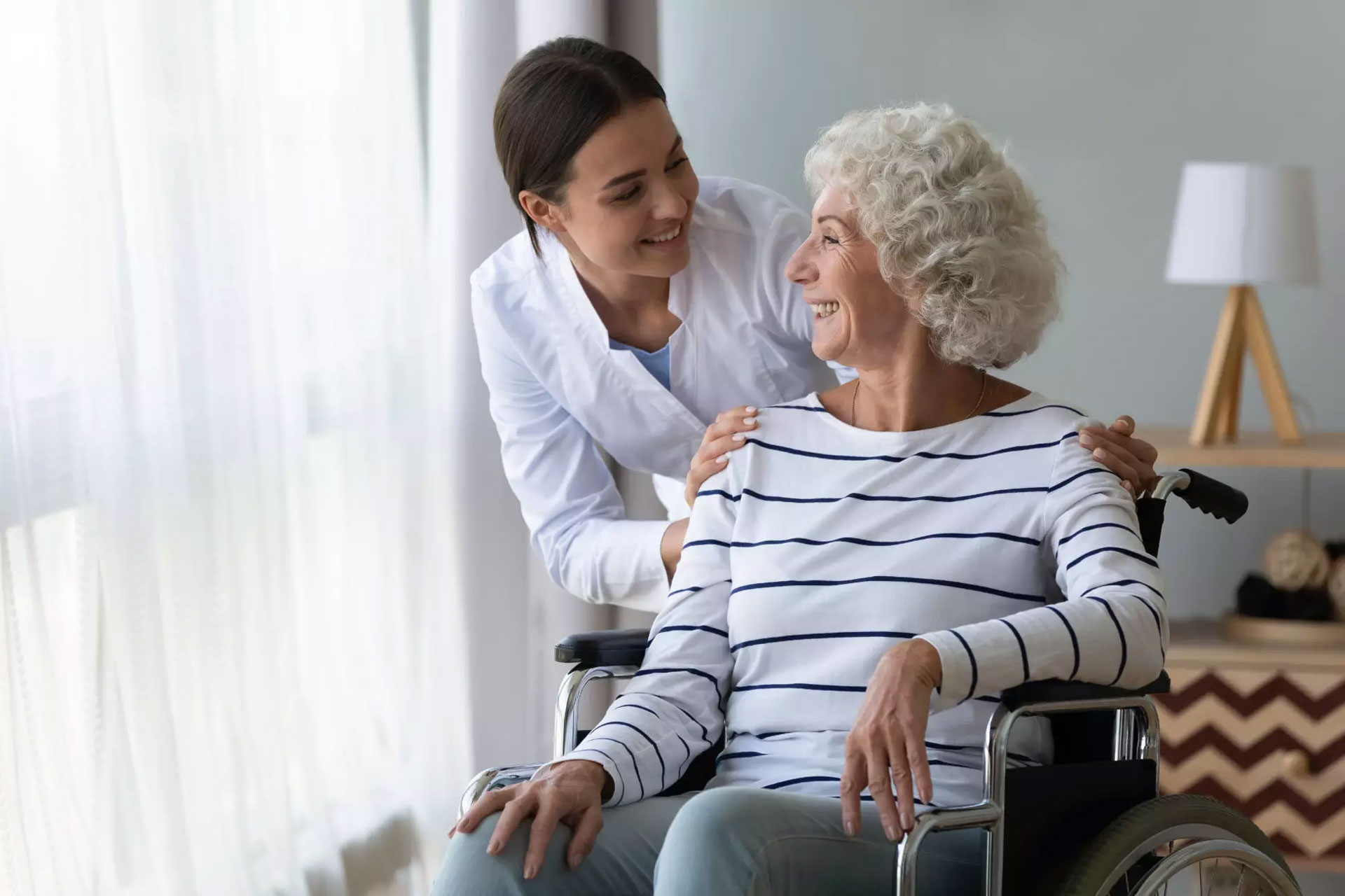 HELP-zertifizierte Seniorenassistentinnen und -assistenten