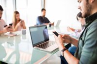 Digitale Plattform etender.info optimiert Ausschreibungs- und Beschaffungsprozesse