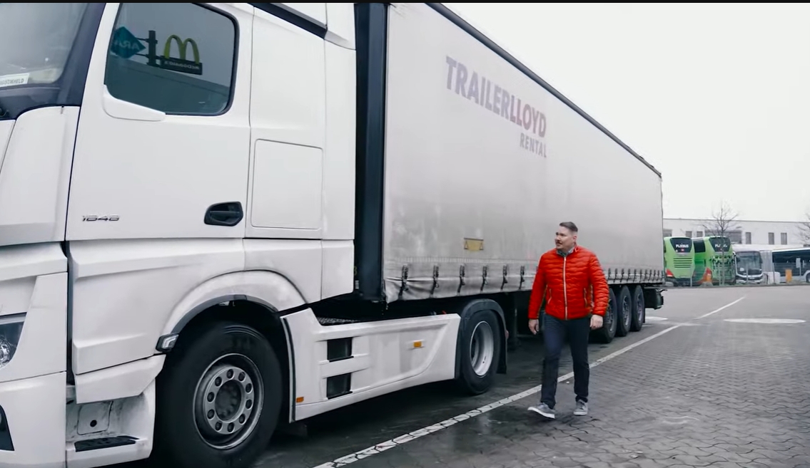 Weniger Kaffees, mehr Kandidaten: Wie Pesbe mit cleveren E-Books das LKW-Fahrer-Recruiting revolutioniert