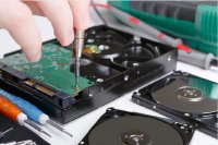 DATA REVERSE® Datenrettung: RAID-Ausfall legt Ingenieurbüro lahm – virtuelle Maschine vollständig rekonstruiert DATA REVERSE® Datenrettung: RAID-Ausfall legt Ingenieurbüro lahm – virtuelle Maschine vollständig rekonstruiert