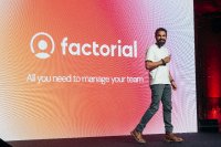 Factorial launcht One: Ein KI-Agent, der (fast) alles weiß