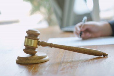 FernUSG und Max Weiss-Coaching Verträge: Was die aktuelle Rechtsprechung wirklich zeigt