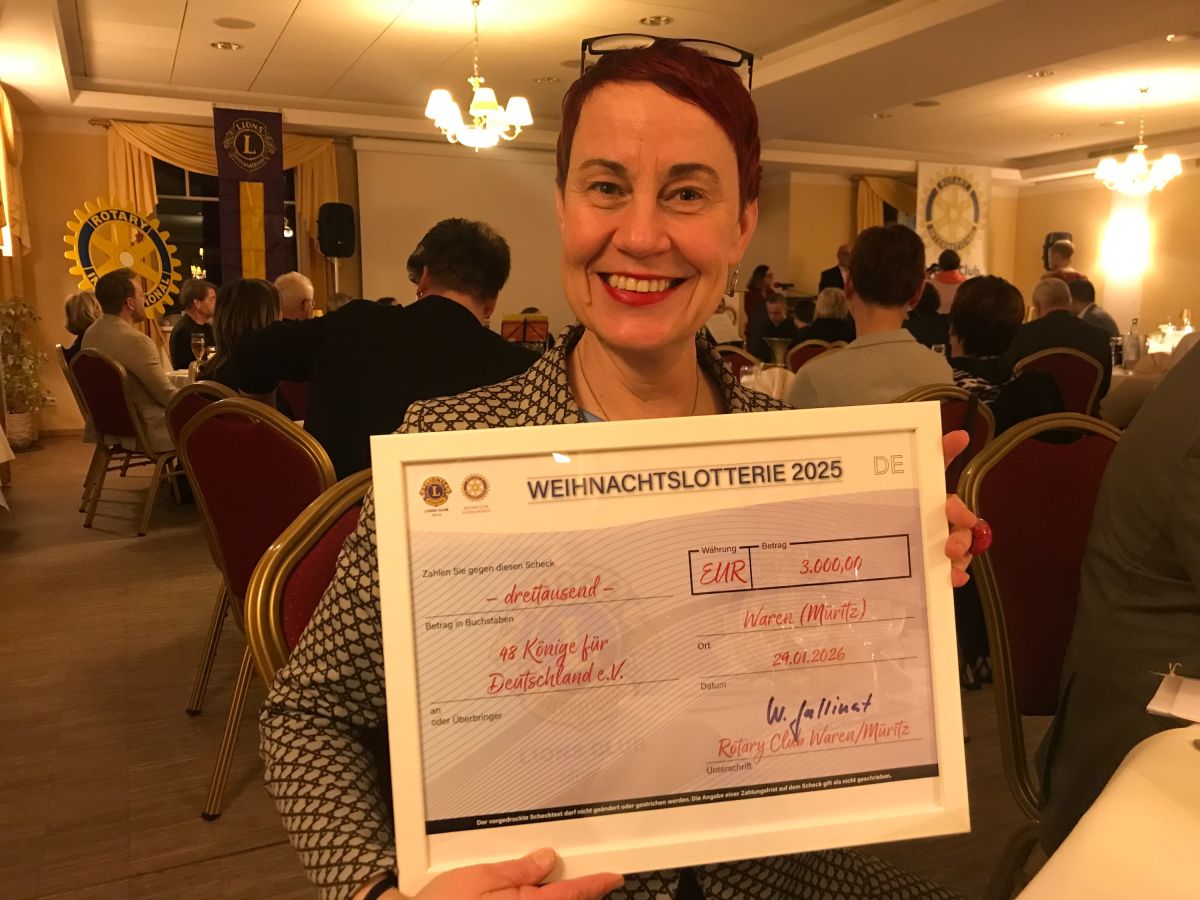 Rotary Club Waren fördert Bildungsprojekt „48 Könige“ mit 3.000 Euro