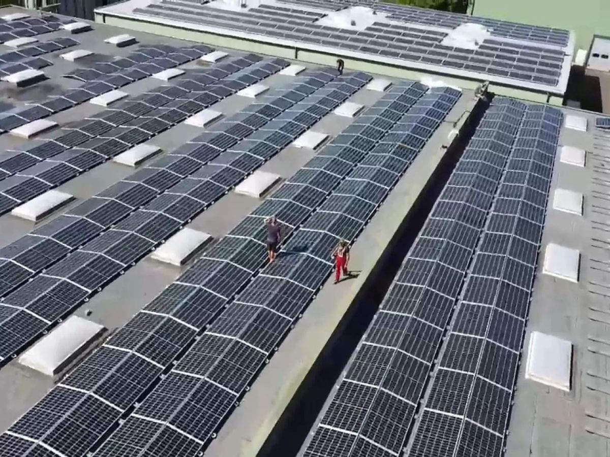 Achtung vor Renditefallen bei PV-Investments: Warum „risikofrei“ oft ein Warnsignal ist