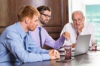 Warum viele Familienunternehmen kein Strategieproblem haben– sondern im Operativen feststecken