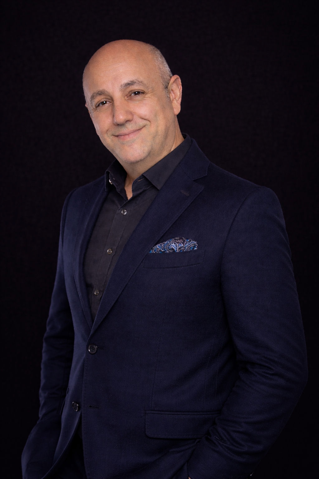 Emanuell Charis über Fluchbefreiung ohne Rituale: Warum die meisten Methoden Menschen tiefer binden statt befreien