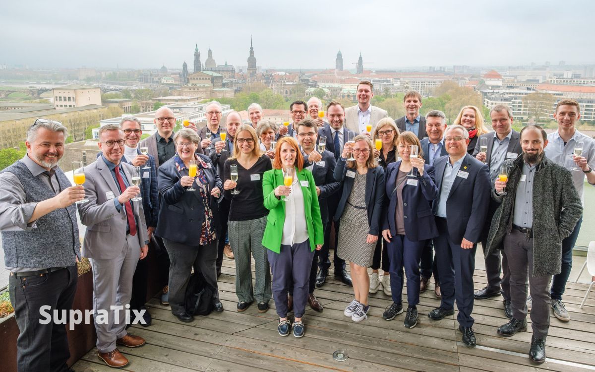 Vom Jubiläum zum Zukunftsauftrag: SupraTix öffnet Patent und startet neue Initiativen für menschzentrierte KI
